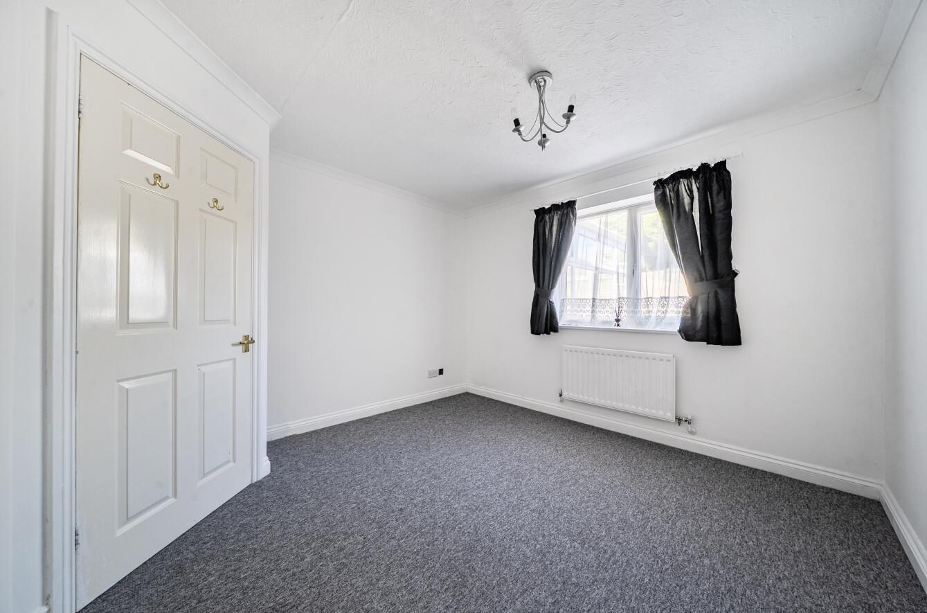 Eliot Close, Killay, Swansea, SA2 7DN